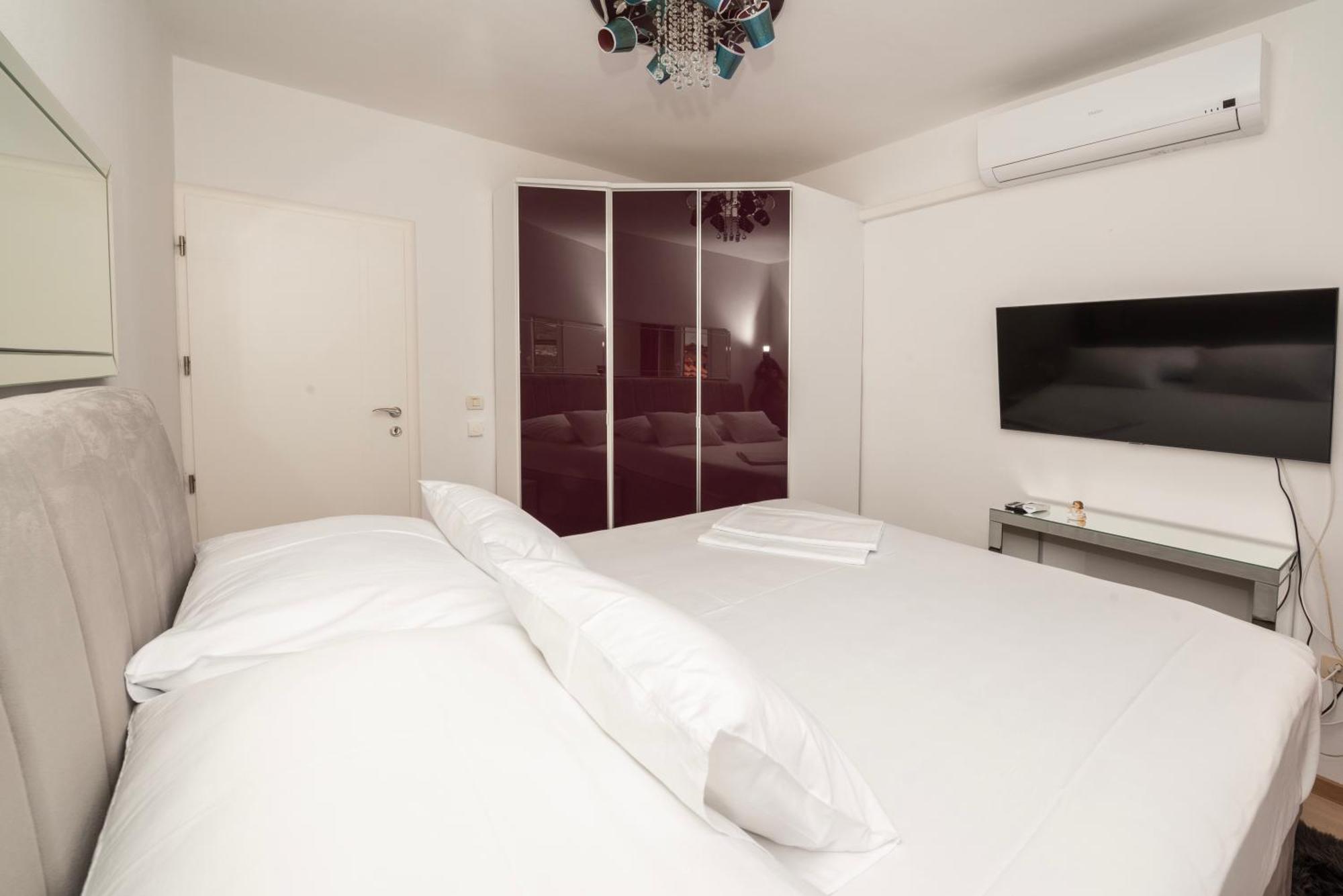 Lavanda Residence With Heated Pool Trogir Split Donji Okrug  Buitenkant foto