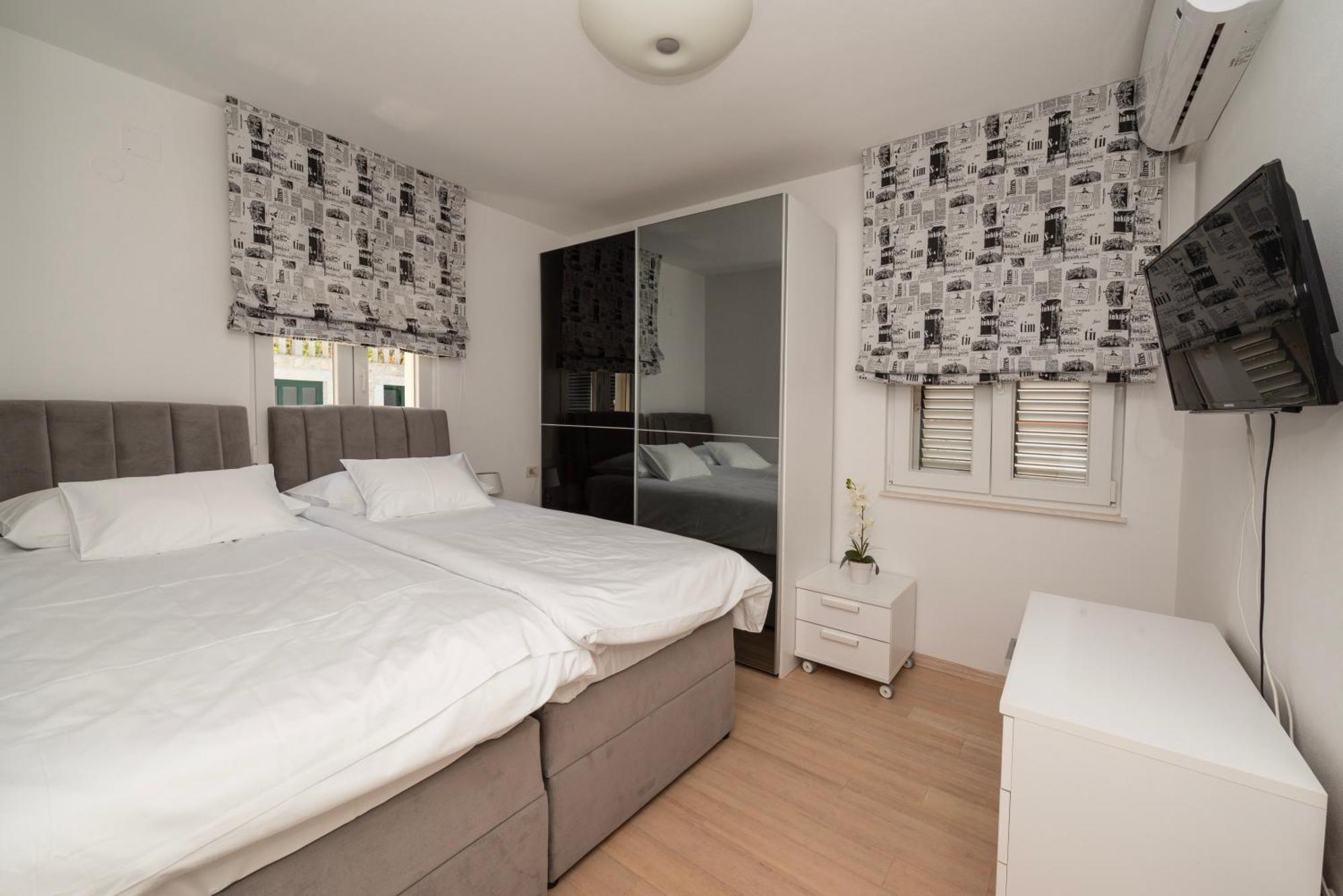 Lavanda Residence With Heated Pool Trogir Split Donji Okrug  Buitenkant foto