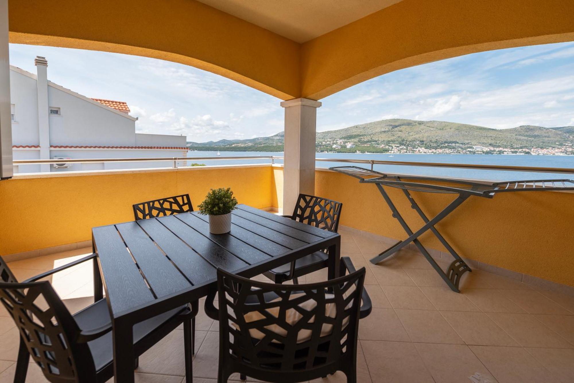 Lavanda Residence With Heated Pool Trogir Split Donji Okrug  Buitenkant foto