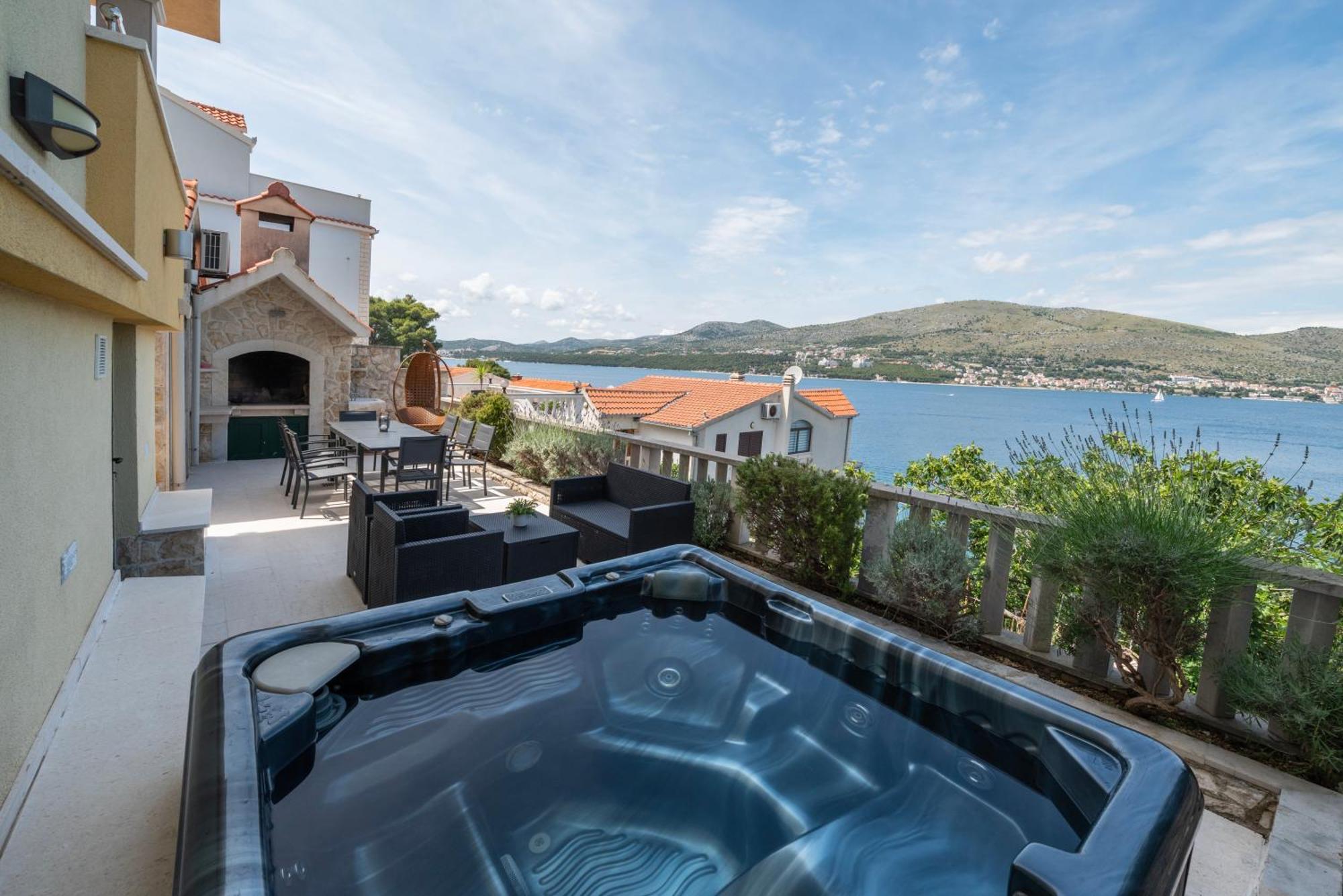 Lavanda Residence With Heated Pool Trogir Split Donji Okrug  Buitenkant foto